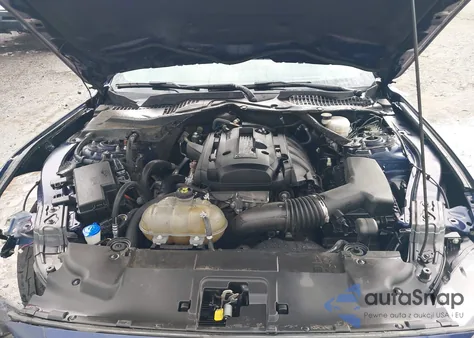 2020 Ford Mustang Ecoboost Premium z USA, uszkodzony, nr VIN 1FATP8UH8L5106720